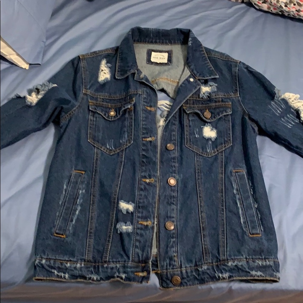 DISTRESSED DENIEM JACKET